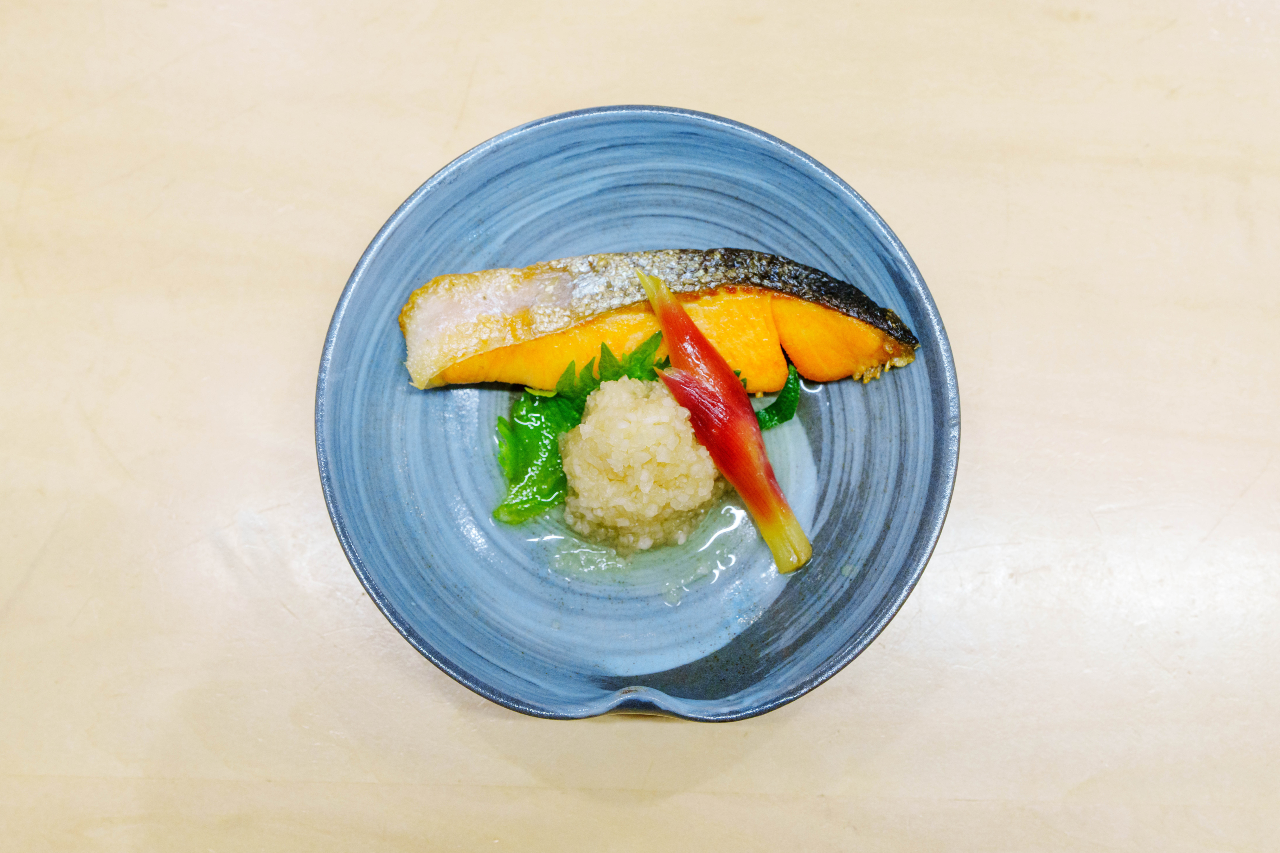 鮭の塩焼き　鬼おろし添え