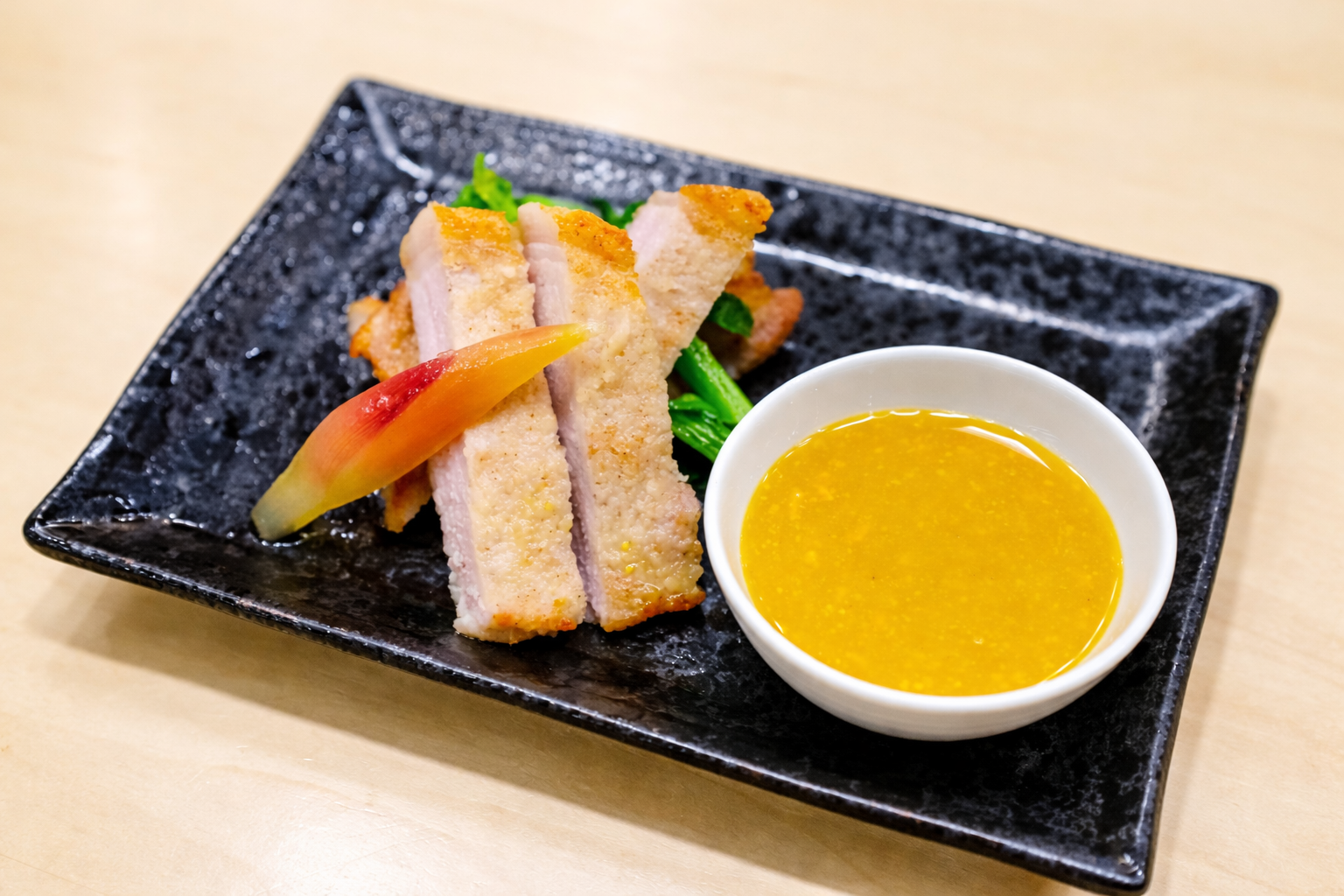 豚肉のソテー　西京酢味噌添え