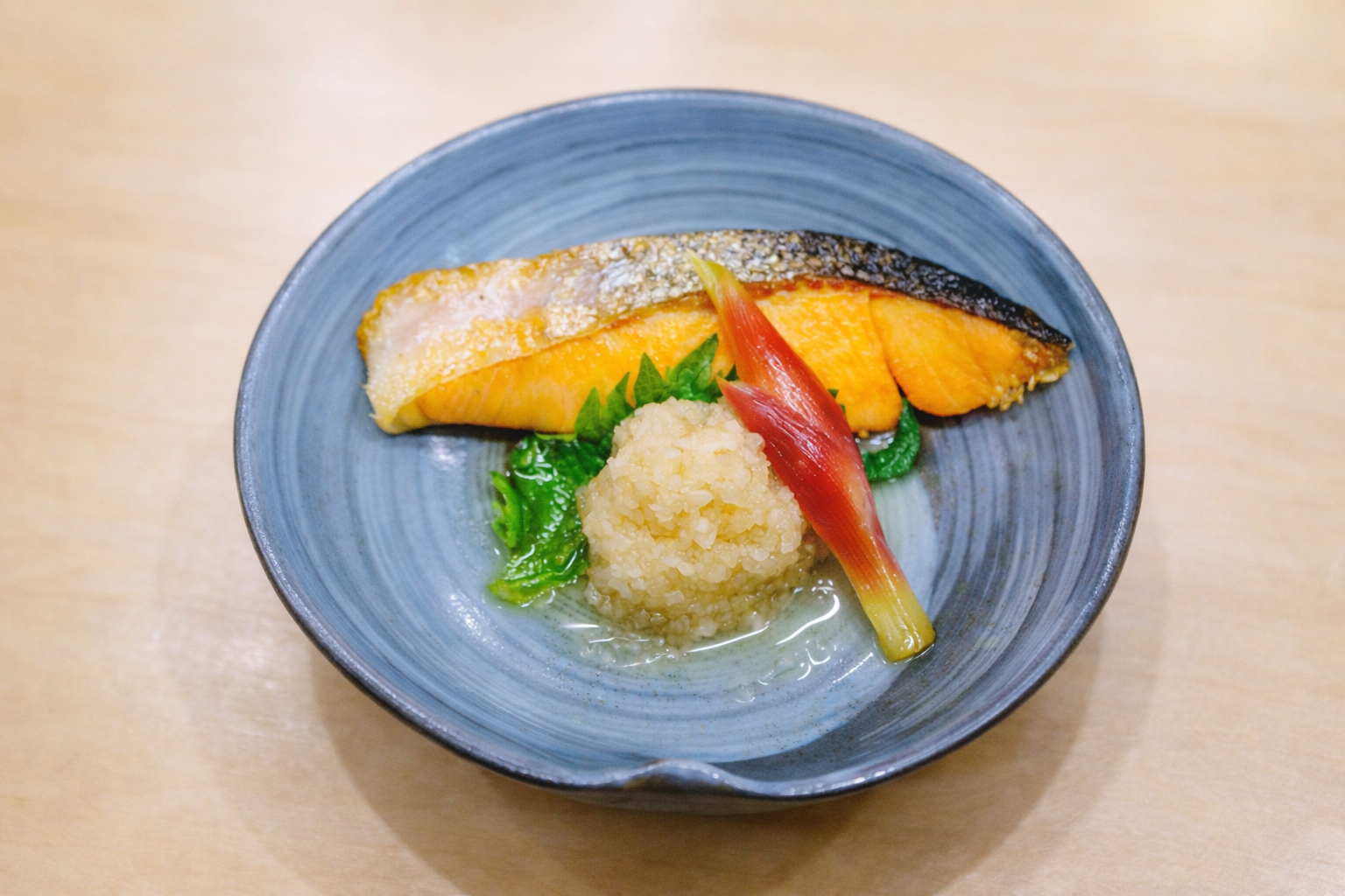 鮭の塩焼き　鬼おろし添え